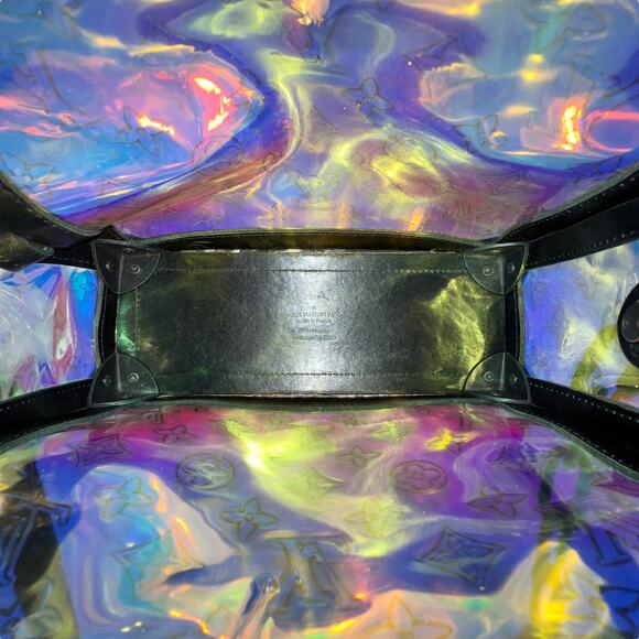 Louis Vuitton Monogram Prism Shoulder Bag - Picture 6 of 9